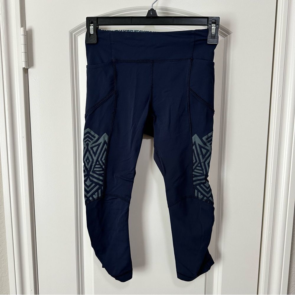 Lululemon Stash It Crop Leggings Navy Inkwell Reflective Size 2